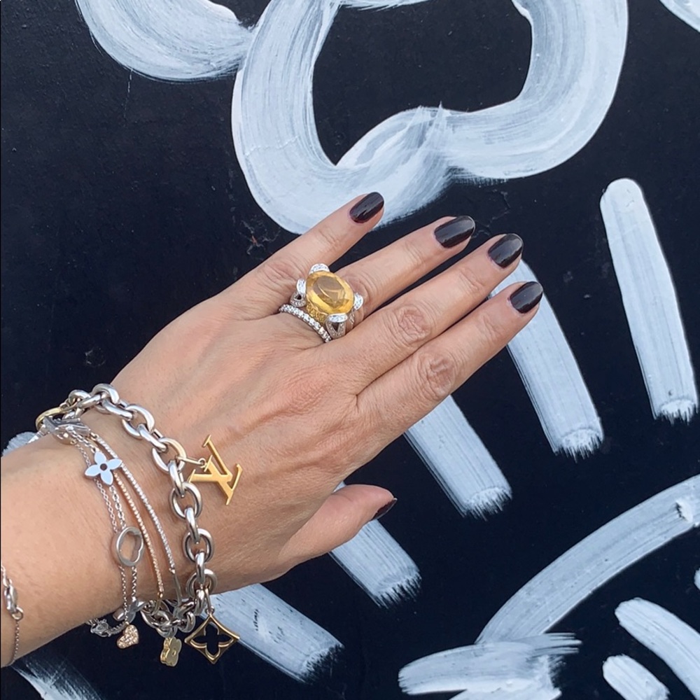Louis Louis charm bracelet - Picture 1 of 7